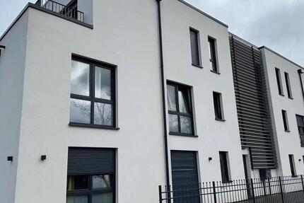 Haus Isernhagen - 3.5 Zimmer, 114 m&sup2;, 1.735&euro; | Angebot:25976434