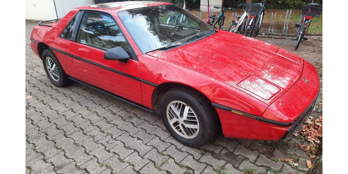 Pontiac Fiero 47.600 km 4.900 &euro; Barsinghausen 30890