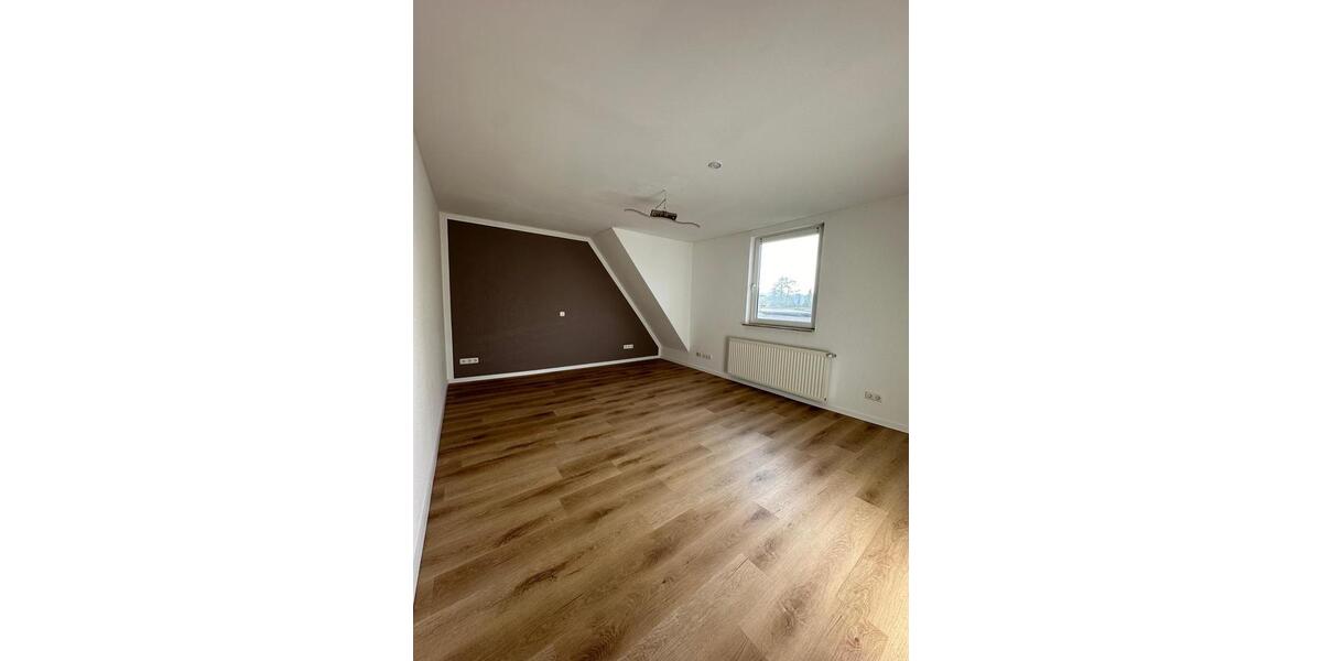 Dachgeschoßwohnung Garbsen Ortschaft Horst - 3 Zimmer, 80 m&sup2;, 880&euro; | Angebot:26364170