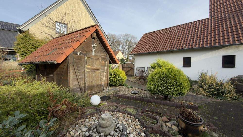 Einfamilienhaus Neustadt Eilvese - 8 Zimmer, 156 m&sup2;, 299.000&euro; | Angebot:25744855