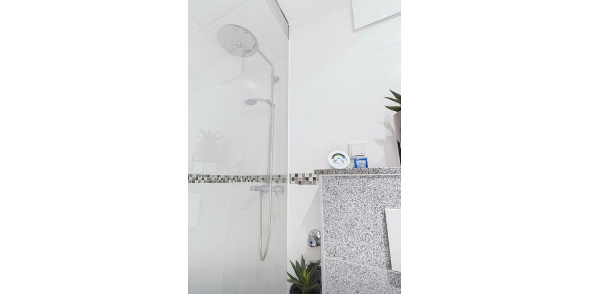 Etagenwohnung Hannover Vahrenwald-List - 4 Zimmer, 98 m&sup2;, 1.250&euro; | Angebot:25943324