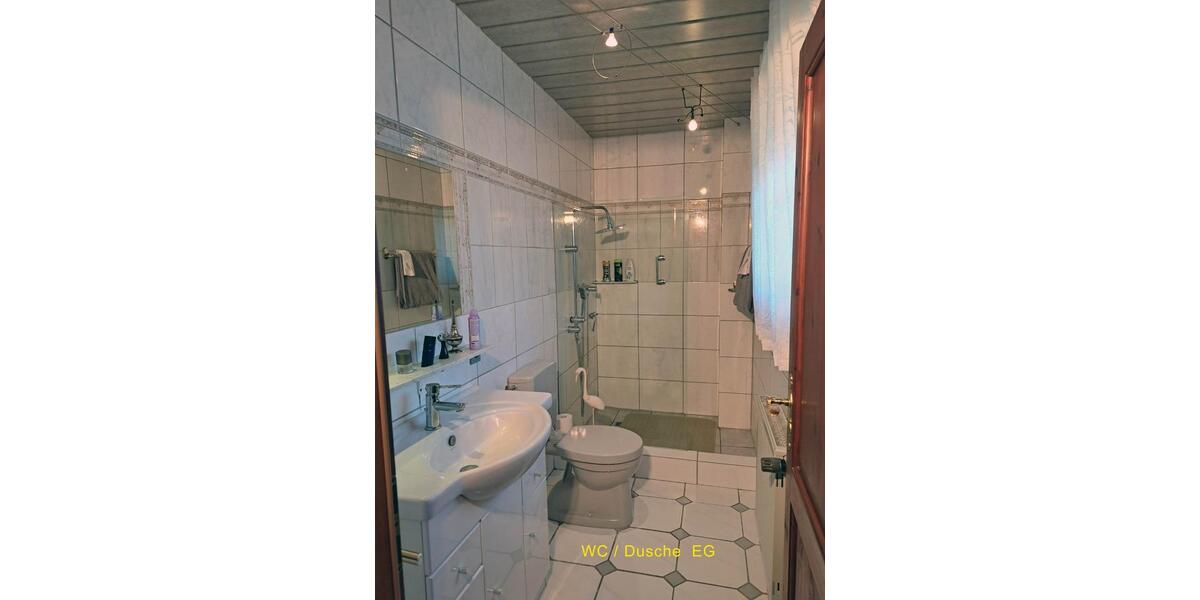 Einfamilienhaus Wölpinghausen - 6 Zimmer, 139 m&sup2;, 240.000&euro; | Angebot:26001966