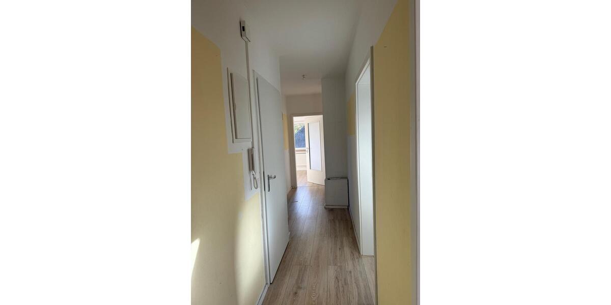 Einfamilienhaus Langenhagen - 8 Zimmer, 220 m&sup2;, 620.000&euro; | Angebot:27158453