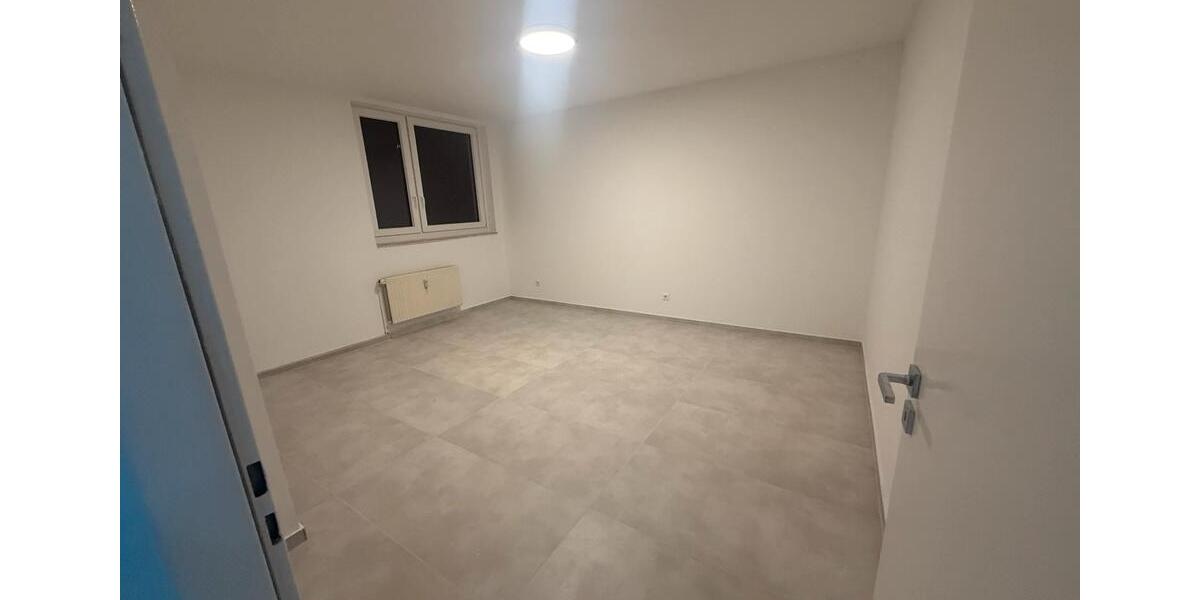 Etagenwohnung Hannover - 3 Zimmer, 130 m&sup2;, 1.680&euro; | Angebot:25066565