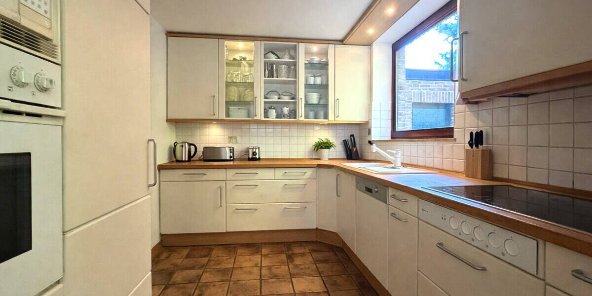 Einfamilienhaus Garbsen Berenbostel - 6 Zimmer, 180 m&sup2;, 495.000&euro; | Angebot:25671368