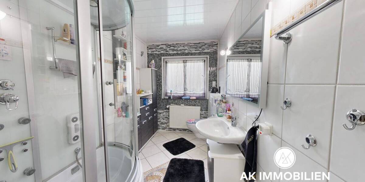 Einfamilienhaus Rodenberg - 7 Zimmer, 175 m&sup2;, 390.000&euro; | Angebot:25738569