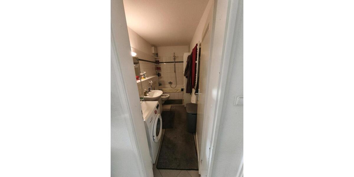 Etagenwohnung Hannover Herrenhausen-Stöcken - 3 Zimmer, 72 m&sup2;, 930&euro; | Angebot:26285941