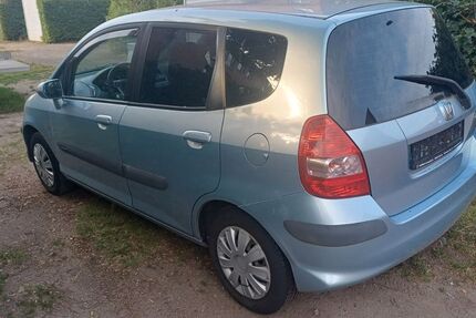 Honda Jazz 108.587 km 3.000 &euro; Hannover 30455