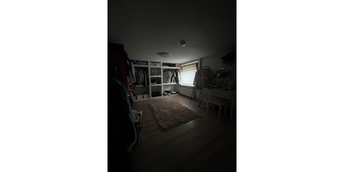 Einfamilienhaus Lauenau - 5 Zimmer, 200 m&sup2;, 1.400&euro; | Angebot:26422532