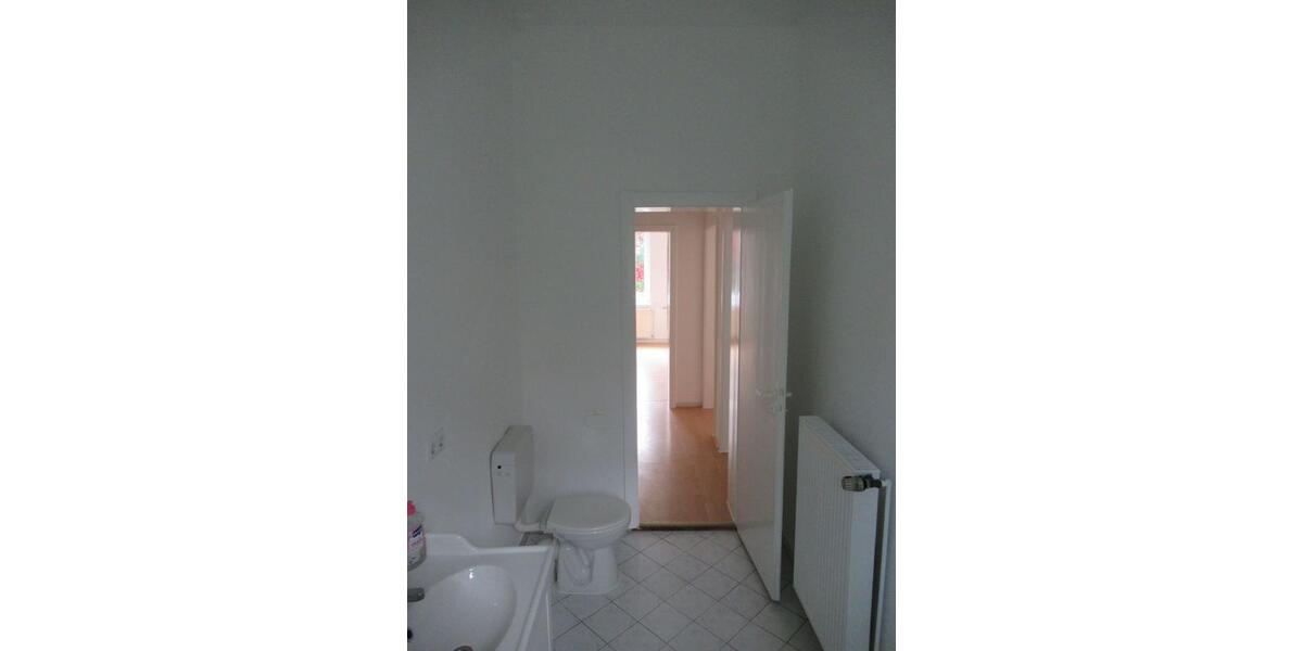 Erdgeschoßwohnung Hannover Vahrenwald-List - 4 Zimmer, 91 m&sup2;, 910&euro; | Angebot:25974419