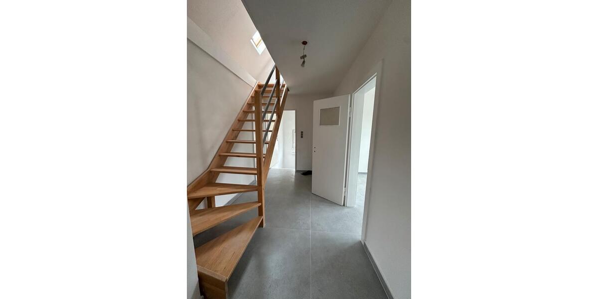 Mehrfamilienhaus, Wohnhaus Barsinghausen - 8 Zimmer, 170 m&sup2;, 1.700&euro; | Angebot:25637645