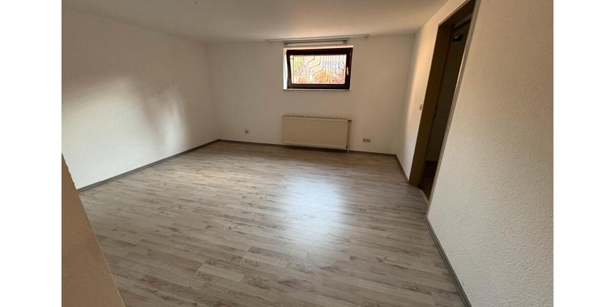 Etagenwohnung Hannover Buchholz-Kleefeld - 3 Zimmer, 90 m&sup2;, 650&euro; | Angebot:25311390