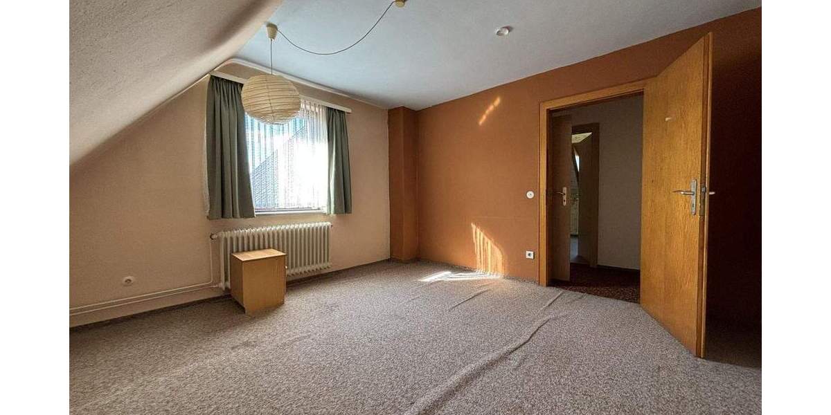 Einfamilienhaus Lehrte Ahlten - 8 Zimmer, 129 m&sup2;, 355.000&euro; | Angebot:25731751