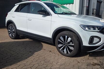 VW T-Roc 4.200 km 22.999 &euro; Garbsen bei Hannover 30827