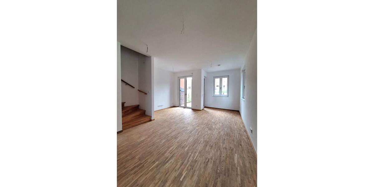Mehrfamilienhaus, Wohnhaus Hannover Bemerode - 5 Zimmer, 132 m&sup2;, 1.800&euro; | Angebot:25668759