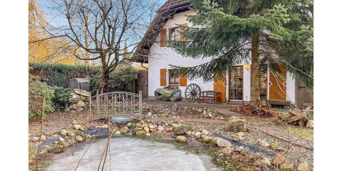 Einfamilienhaus Bad Münder Nienstedt - 8 Zimmer, 231 m&sup2;, 385.000&euro; | Angebot:25744144