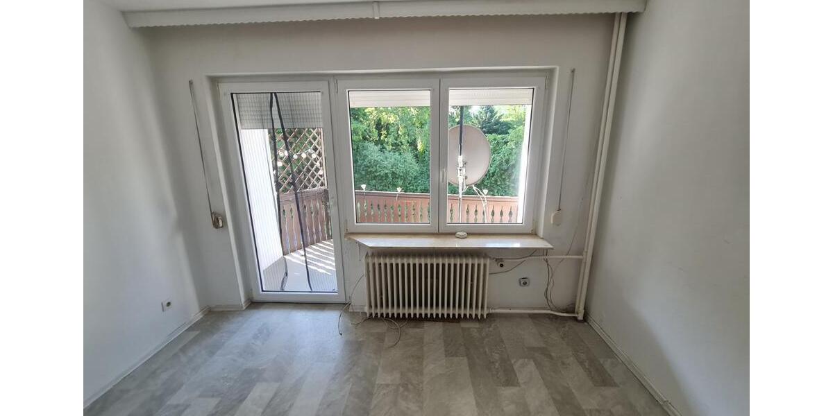 Etagenwohnung Springe - 1 Zimmer, 10 m&sup2;, 300&euro; | Angebot:25402907