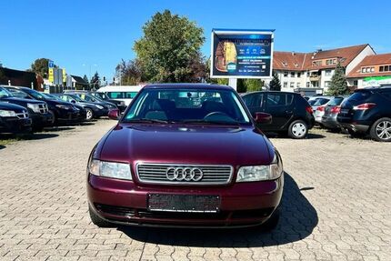 Audi A4 171.000 km 1.990 &euro; Garbsen/ Hannover 30827