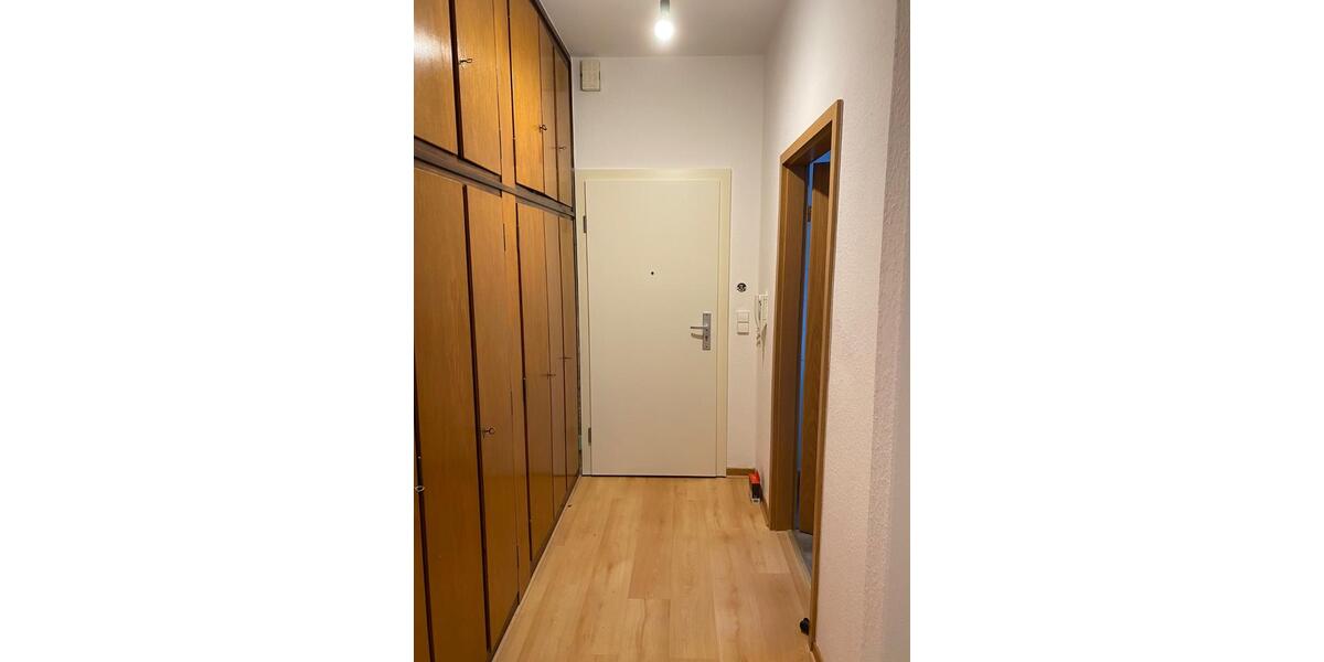 Hochparterre Hannover - 3 Zimmer, 67 m&sup2;, 830&euro; | Angebot:25921425