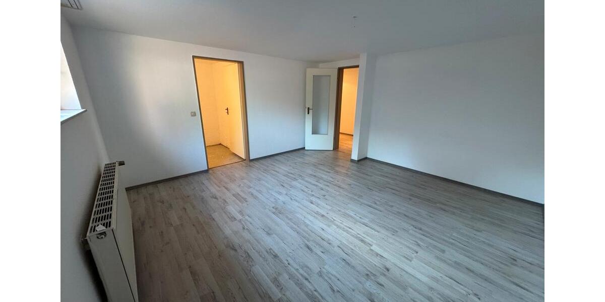 Etagenwohnung Hannover Buchholz-Kleefeld - 3 Zimmer, 90 m&sup2;, 650&euro; | Angebot:25311390