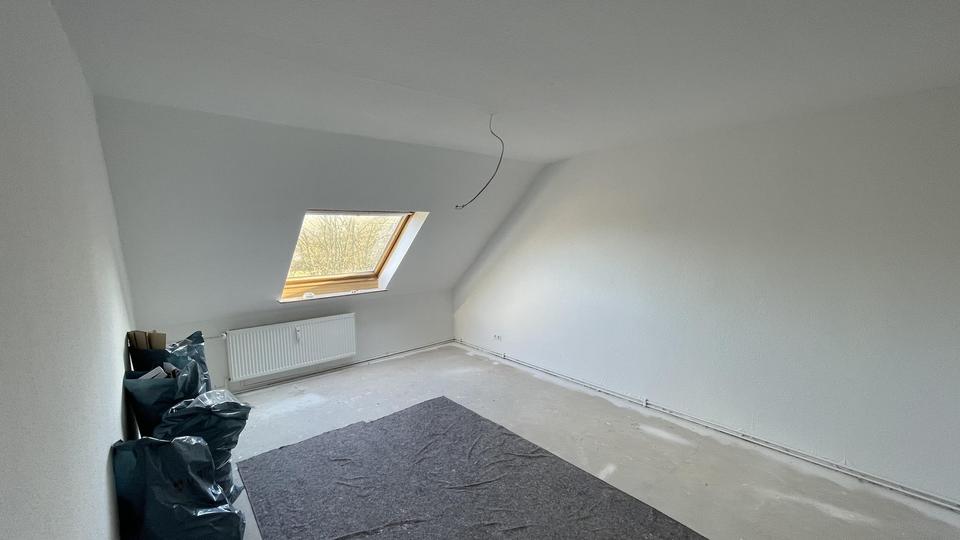 Dachgeschoßwohnung Burgdorf - 3 Zimmer, 83 m&sup2;, 850&euro; | Angebot:25840537