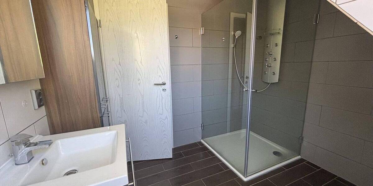 Reihenendhaus Sehnde - 5 Zimmer, 114 m&sup2;, 339.000&euro; | Angebot:26862136