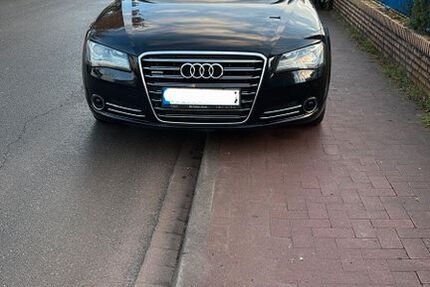 Audi A8 260.000 km 14.500 &euro; Garbsen 30826