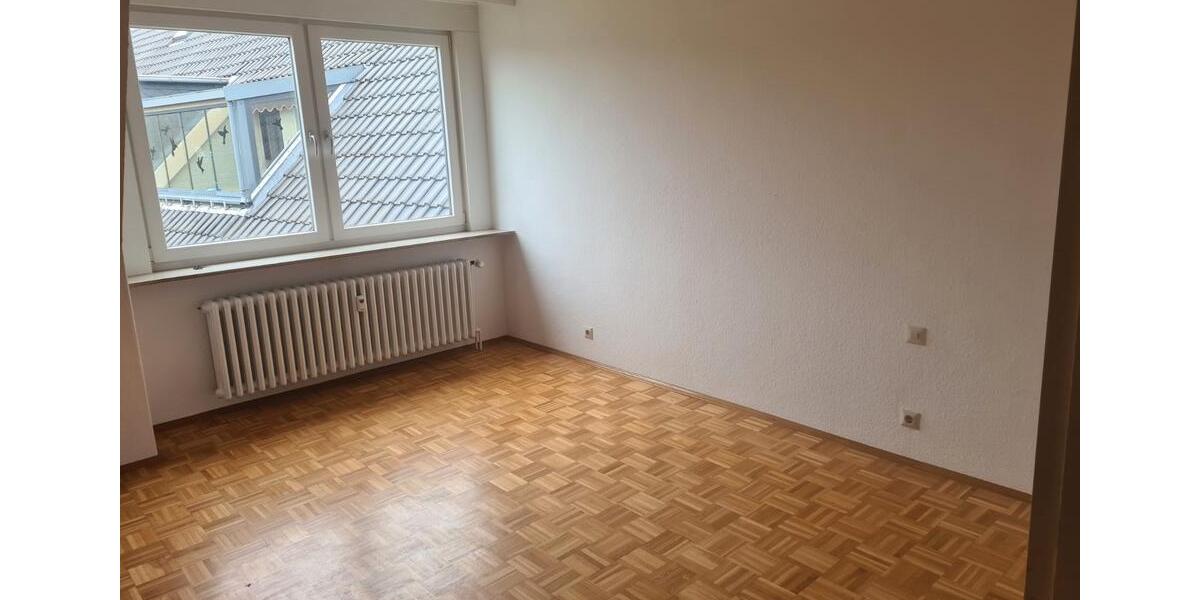 Etagenwohnung Stadthagen - 3 Zimmer, 81 m&sup2;, 129.000&euro; | Angebot:26025547