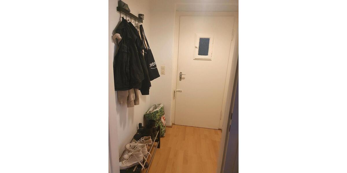 Hochparterre Hannover Vahrenwald-List - 1 Zimmer, 28 m&sup2;, 490&euro; | Angebot:25980982