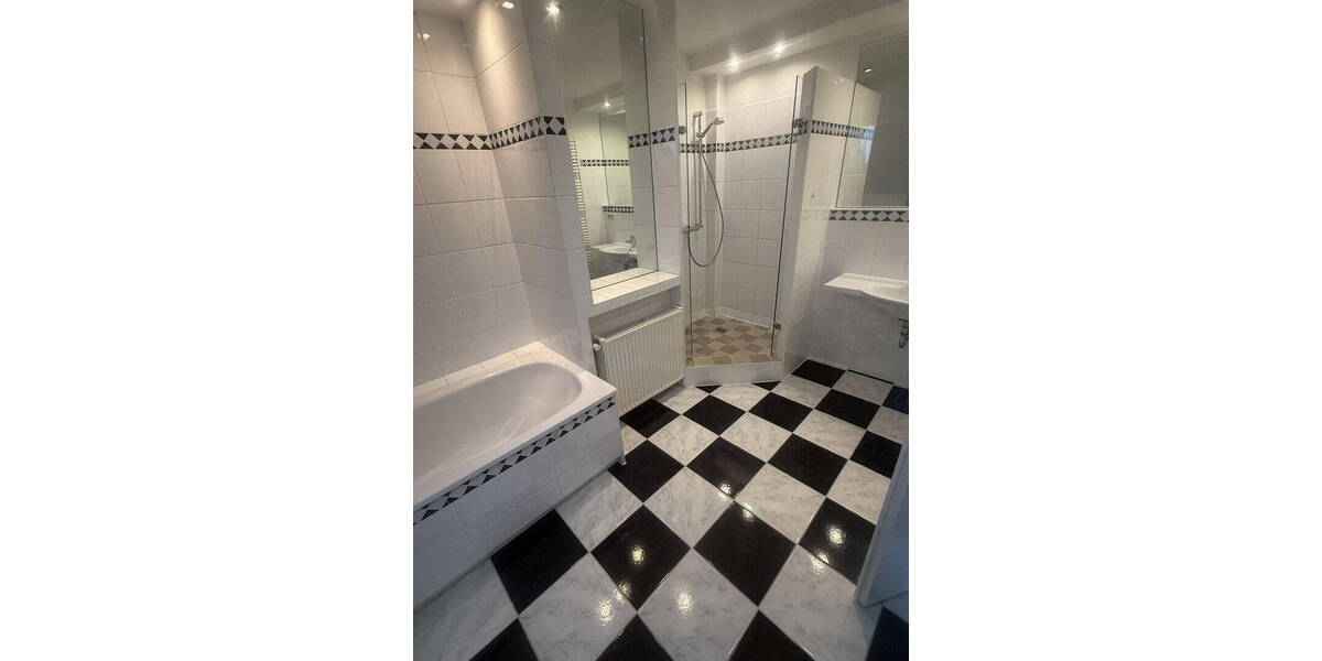 Einfamilienhaus Hannover Kleefeld - 4 Zimmer, 180 m&sup2;, 1.650&euro; | Angebot:26822287