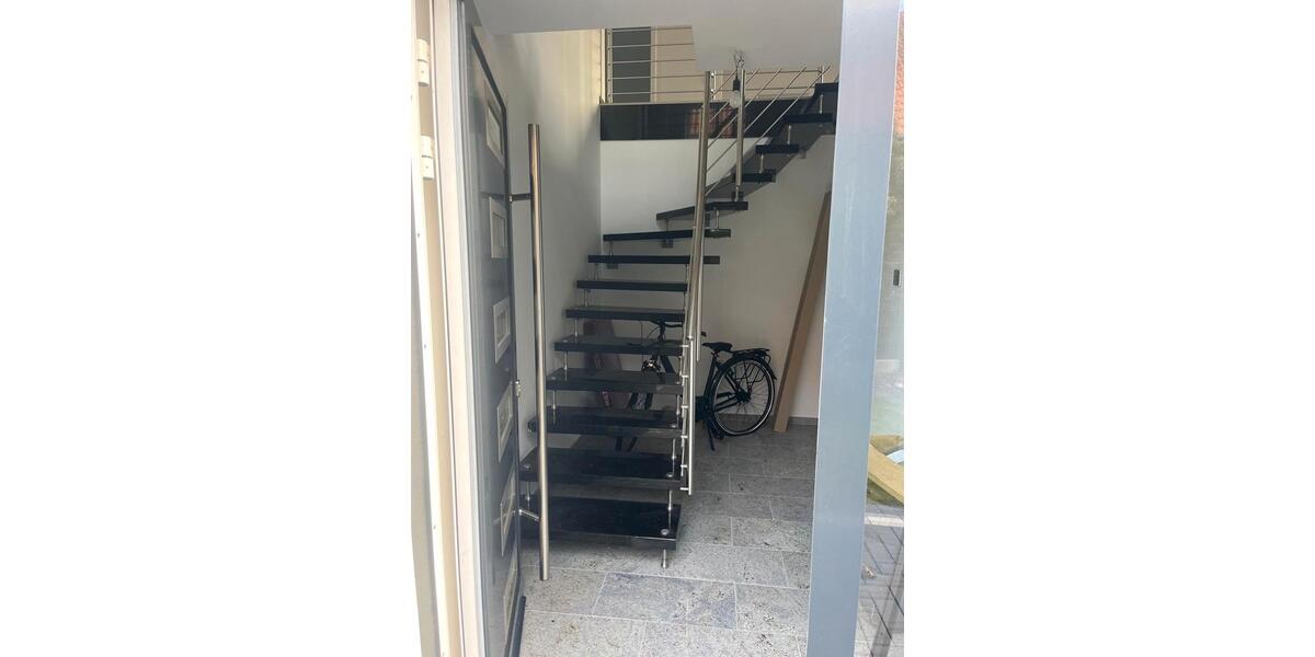 Etagenwohnung Laatzen - 3 Zimmer, 120 m&sup2;, 1.750&euro; | Angebot:26125207