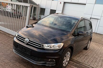 VW Touran 97.116 km 15.890 &euro; Garbsen 30827