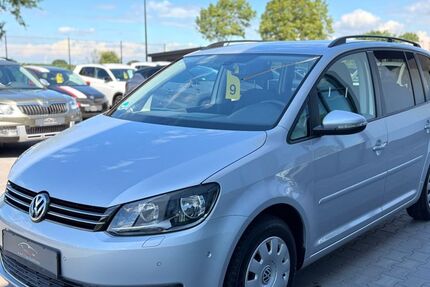VW Touran 128.195 km 7.950 &euro; Barsinghausen ( bei Hannover ) 30890