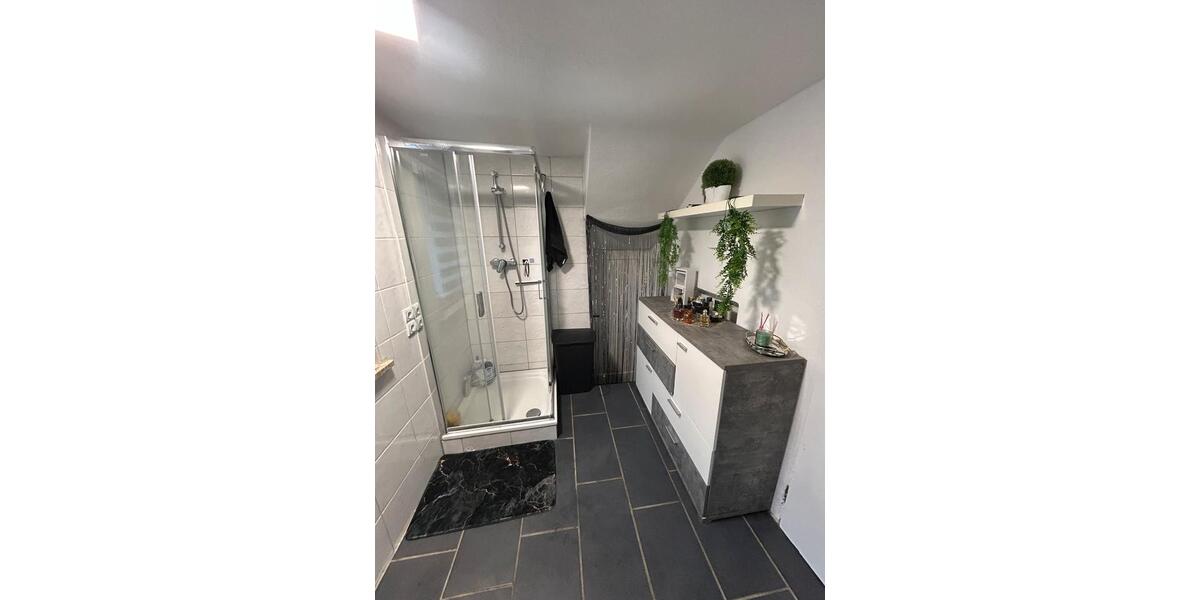 Einfamilienhaus Lauenau - 5 Zimmer, 200 m&sup2;, 1.400&euro; | Angebot:26422532