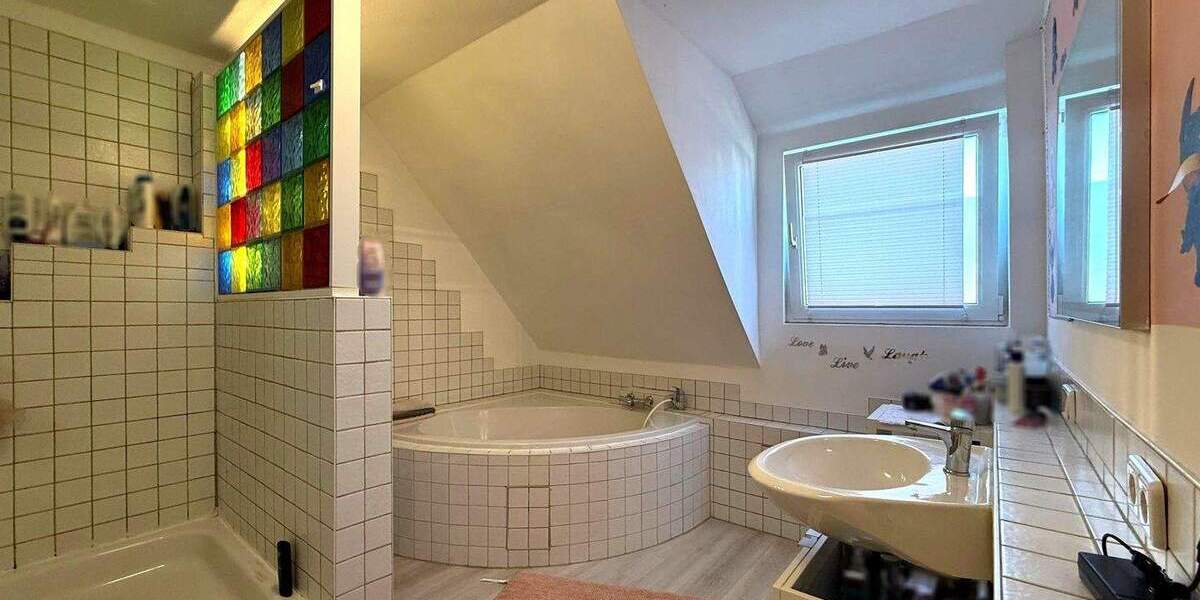 Doppelhaushälfte Garbsen Berenbostel - 7 Zimmer, 140 m&sup2;, 419.000&euro; | Angebot:25686075