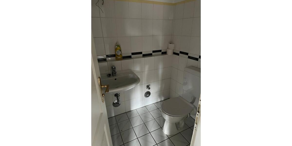 Dachgeschoßwohnung Stadthagen - 4.5 Zimmer, 133 m&sup2;, 1.600&euro; | Angebot:25933162