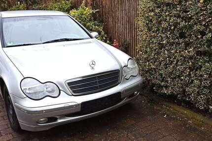 Mercedes-Benz 180 184.770 km 950 &euro; Rehburg-Loccum 31547