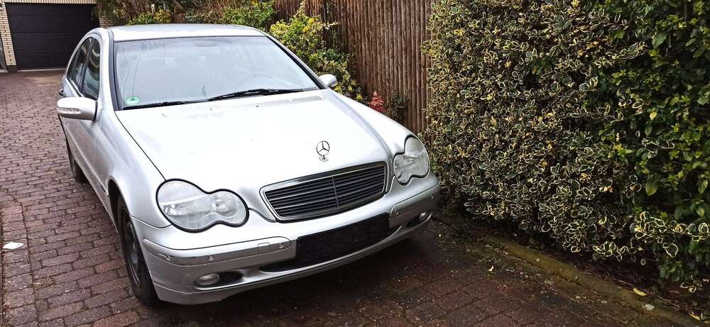 Mercedes-Benz 180 184.770 km 950 &euro; Rehburg-Loccum 31547