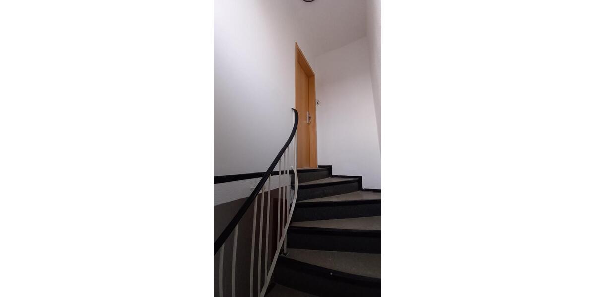 Dachgeschoßwohnung Burgdorf - 3 Zimmer, 65 m&sup2;, 700&euro; | Angebot:24724383