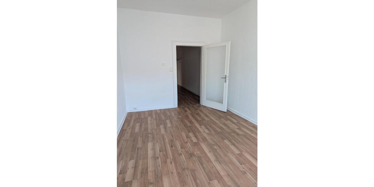 Dachgeschoßwohnung Hannover Vahrenwald-List - 3 Zimmer, 79 m&sup2;, 870&euro; | Angebot:26423600