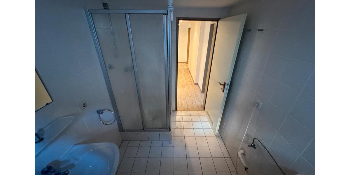 Etagenwohnung Hannover Buchholz-Kleefeld - 3 Zimmer, 90 m&sup2;, 650&euro; | Angebot:25311390