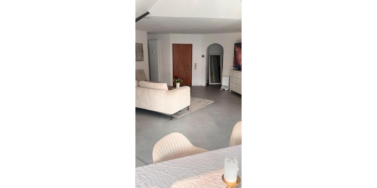 Dachgeschoßwohnung Hannover Buchholz-Kleefeld - 4 Zimmer, 120 m&sup2;, 1.440&euro; | Angebot:25641853