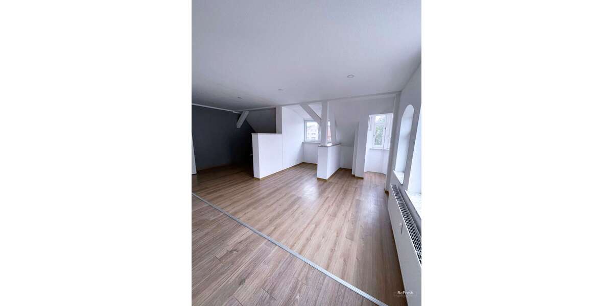 Etagenwohnung Apelern - 3 Zimmer, 120 m&sup2;, 1.000&euro; | Angebot:27185125