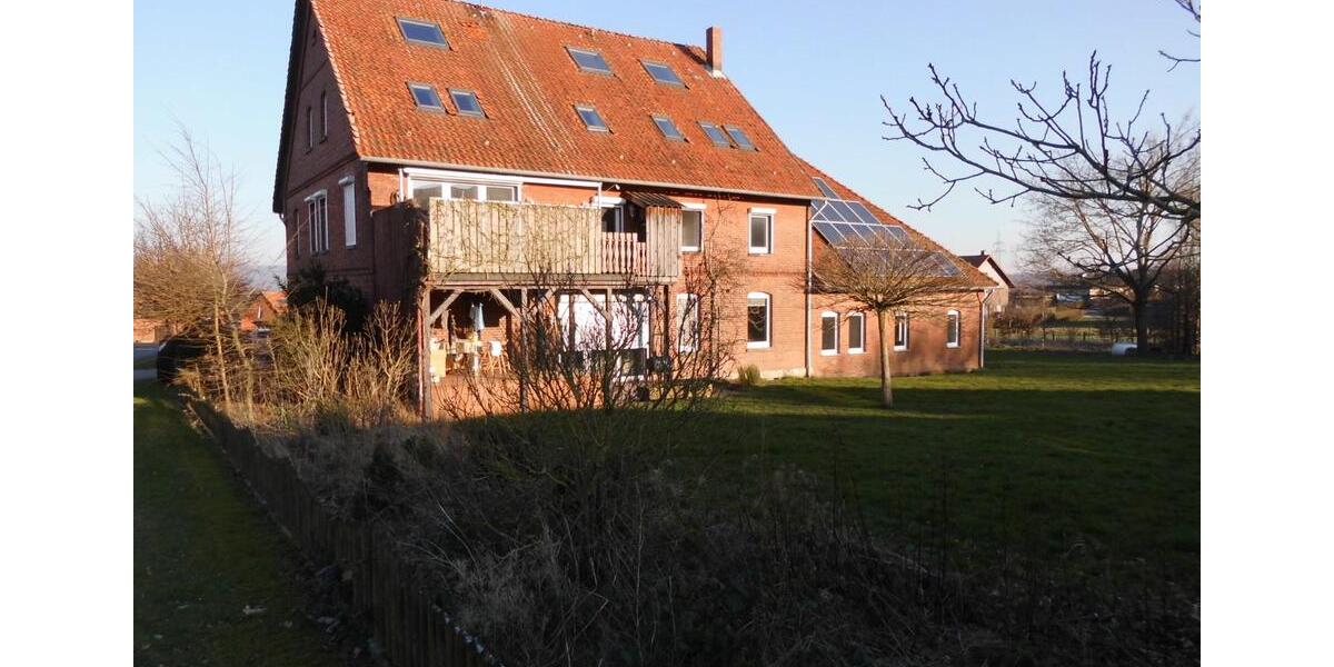 Dachgeschoßwohnung Rodenberg - 3 Zimmer, 80 m&sup2;, 500&euro; | Angebot:25613332