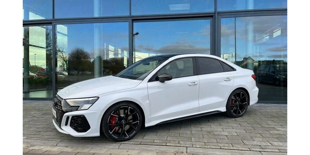 Audi RS3 13.500 km 59.999 &euro; Hannover 30165