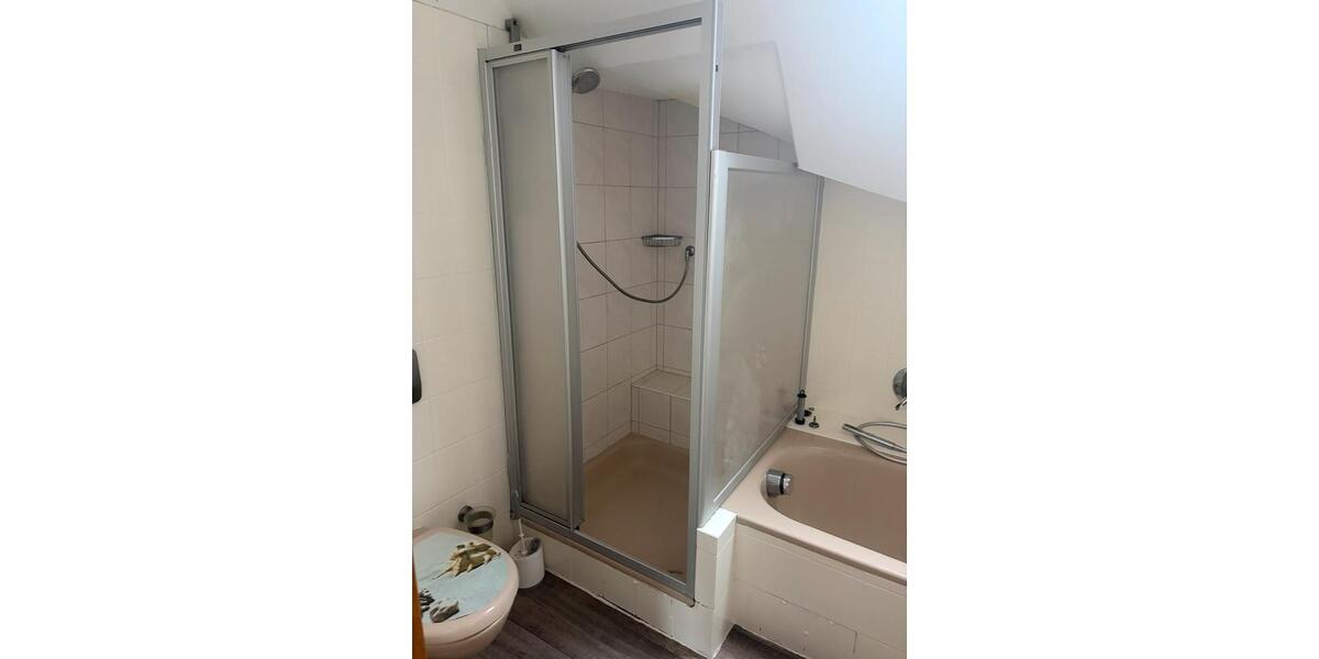 Etagenwohnung Hannover Ricklingen - 4.5 Zimmer, 127 m&sup2;, 920&euro; | Angebot:25625926