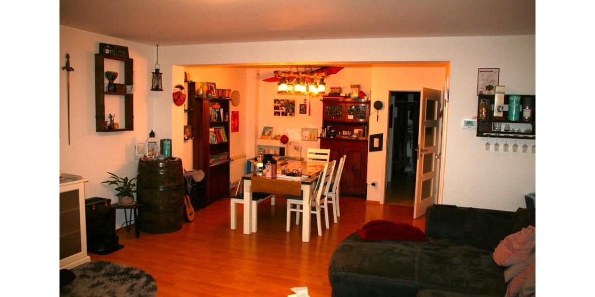 Reihenhaus Laatzen - 6 Zimmer, 150 m&sup2;, 1.550&euro; | Angebot:25612681