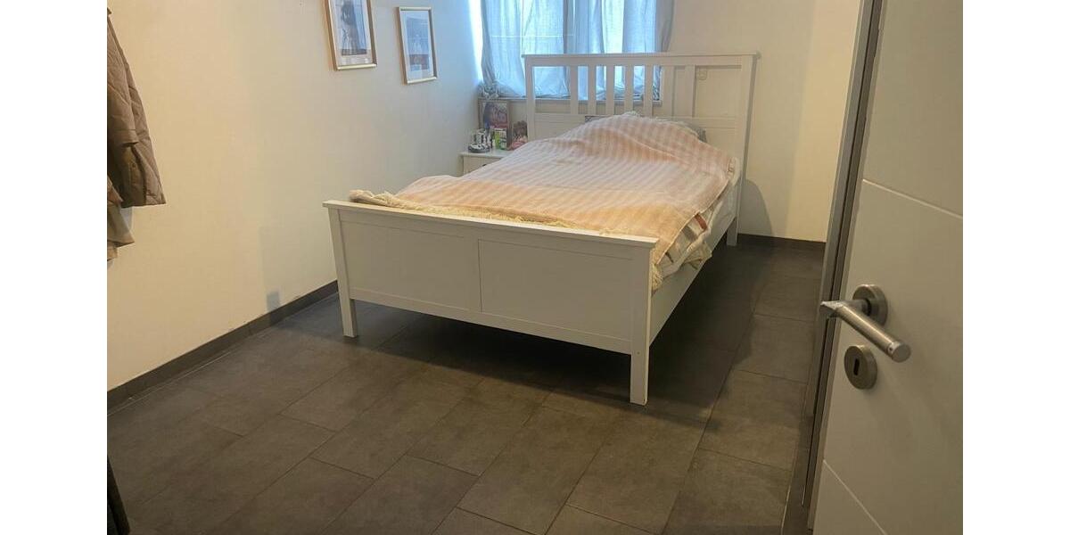 Etagenwohnung Lehrte - 4 Zimmer, 100 m&sup2;, 1.250&euro; | Angebot:25981028