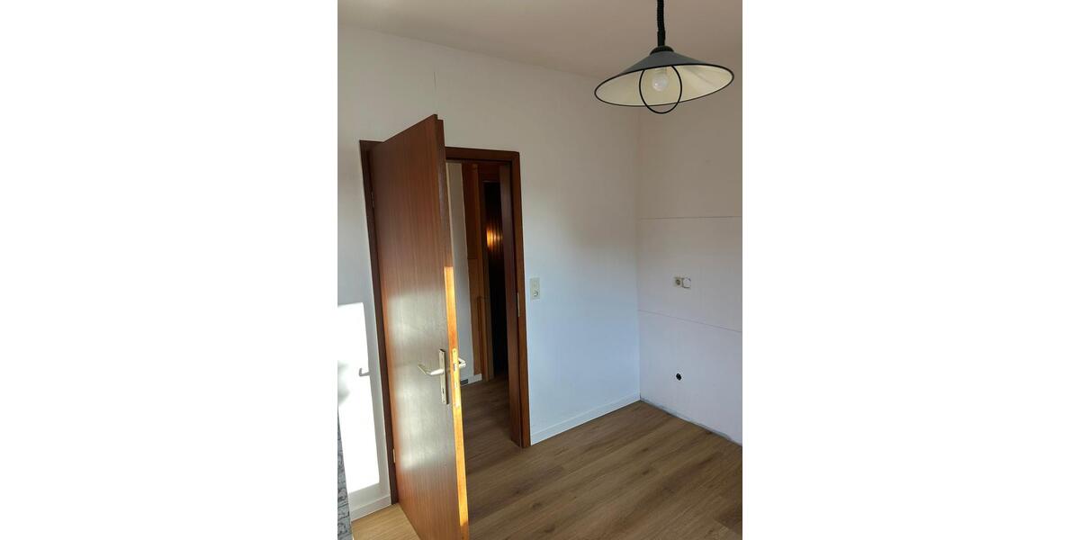 Doppelhaushälfte Burgwedel - 4 Zimmer, 116 m&sup2;, 1.250&euro; | Angebot:25834126