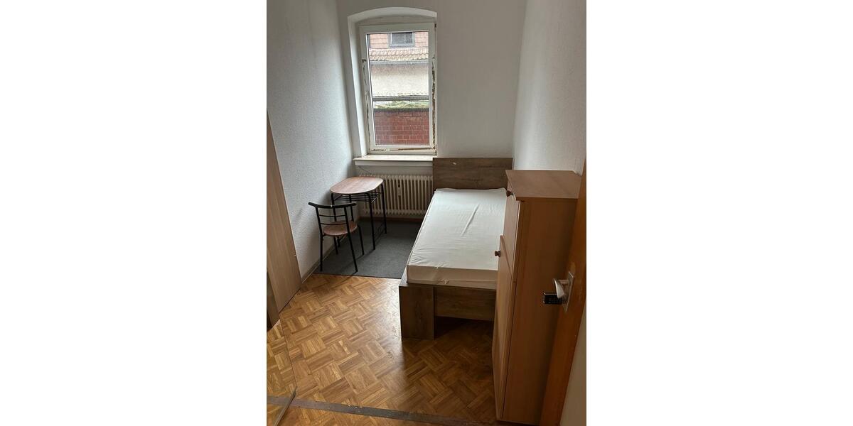 Etagenwohnung Ronnenberg - 2 Zimmer, 25 m&sup2;, 900&euro; | Angebot:26239069